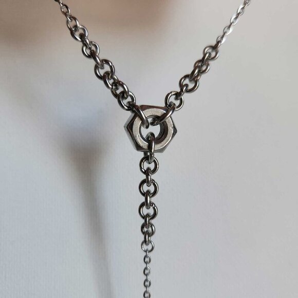 Gothic long silver rosary necklace with a small silver chain - Picture 3 of 6